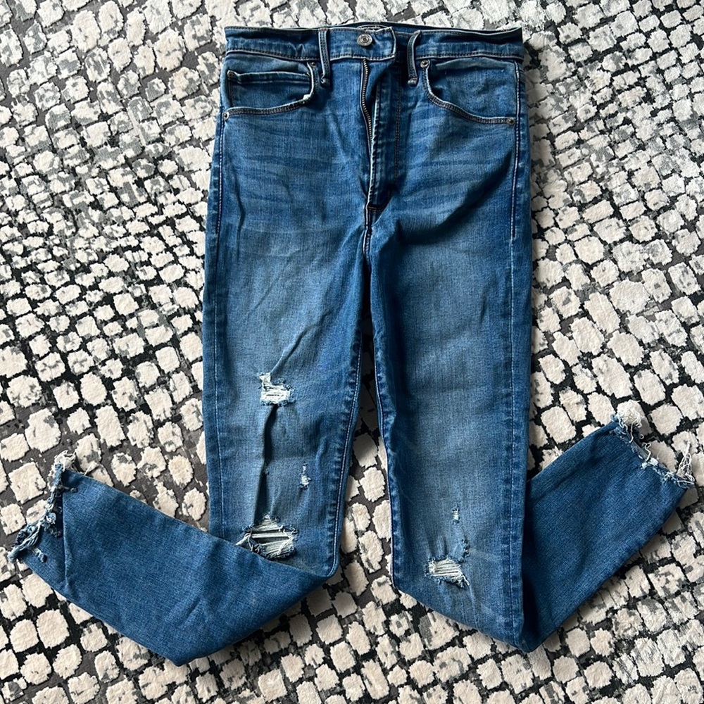 A & F Ultra High Rise Blue Jeans
